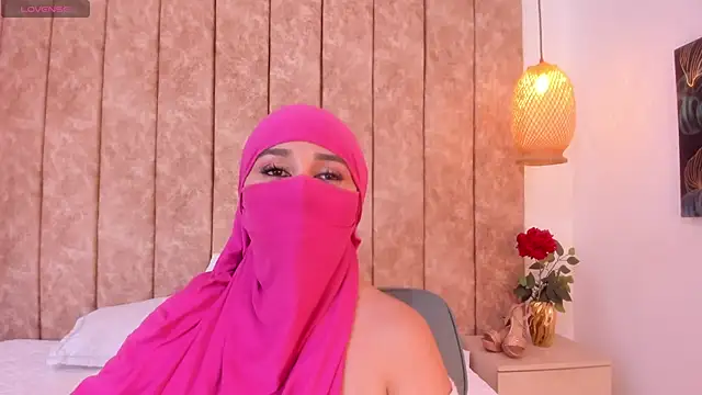 Snapshot of _alishaa_c chatting on 23, 12, 2025 alishaa c online show from 23, 12, 2025