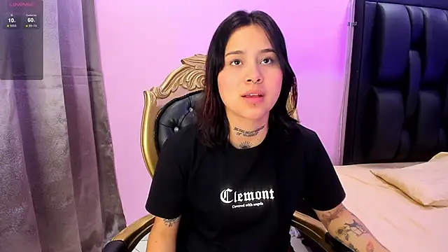 Snapshot of Nixielee_ chatting on 15, 10, 2025 Nixielee online show from 15, 10, 2025