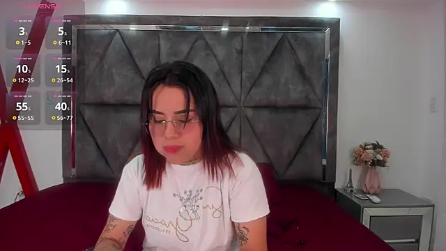 Snapshot of Nixielee_ chatting on 29, 10, 2025 Nixielee online show from 29, 10, 2025