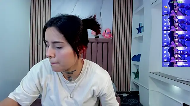 Snapshot of Nixielee_ chatting on 17, 11, 2025 Nixielee online show from 17, 11, 2025