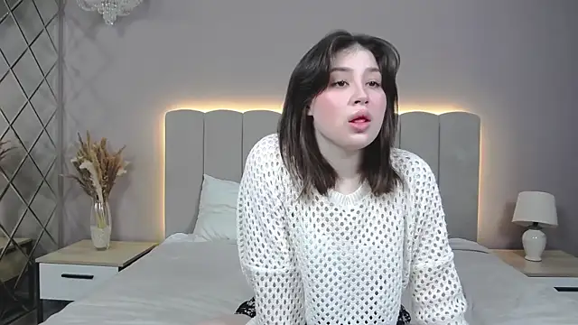 Snapshot of DianaMello chatting on 14, 10, 2025 DianaMello online show from 14, 10, 2025