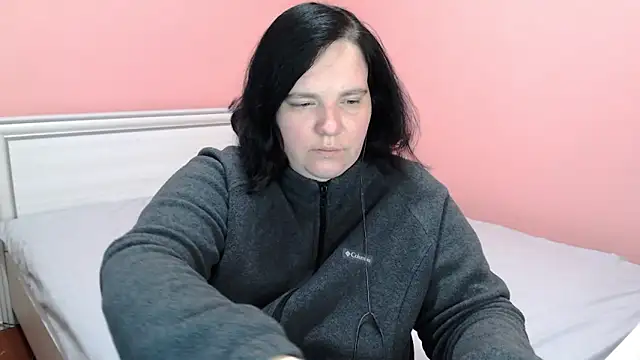  alexandra ray  online show from 15, 10, 2025