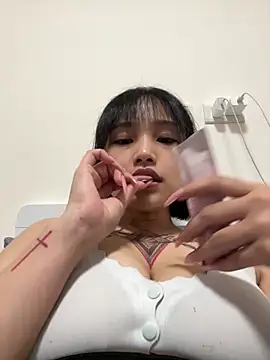 eee79bbb online show from 29, 4, 2026