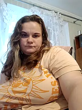 Snapshot of HarmonyKarera chatting on 6, 10, 2025 HarmonyKarera online show from 6, 10, 2025