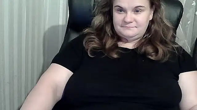 Snapshot of HarmonyKarera chatting on 7, 10, 2025 HarmonyKarera online show from 7, 10, 2025