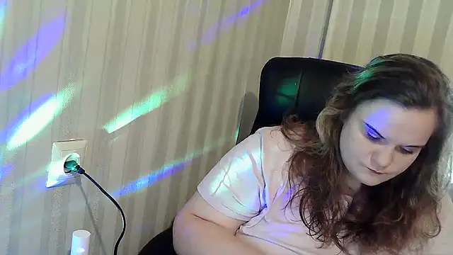 Snapshot of HarmonyKarera chatting on 20, 10, 2025 HarmonyKarera online show from 20, 10, 2025