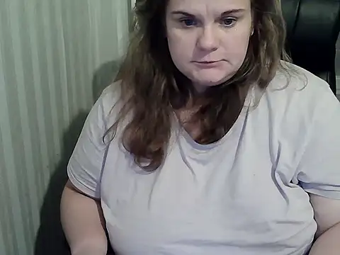 Snapshot of HarmonyKarera chatting on 20, 10, 2025 HarmonyKarera online show from 20, 10, 2025