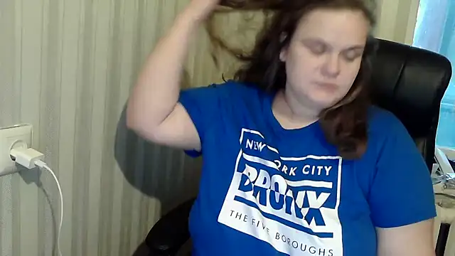 Snapshot of HarmonyKarera chatting on 29, 10, 2025 HarmonyKarera online show from 29, 10, 2025