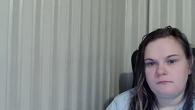 Snapshot of HarmonyKarera chatting on 4, 11, 2025 HarmonyKarera online show from 4, 11, 2025