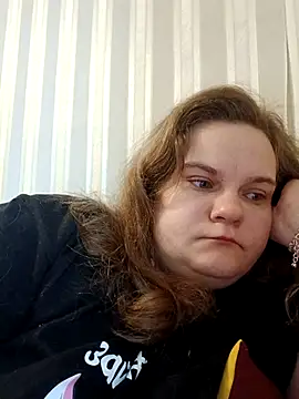 Snapshot of HarmonyKarera chatting on 17, 11, 2025 HarmonyKarera online show from 17, 11, 2025