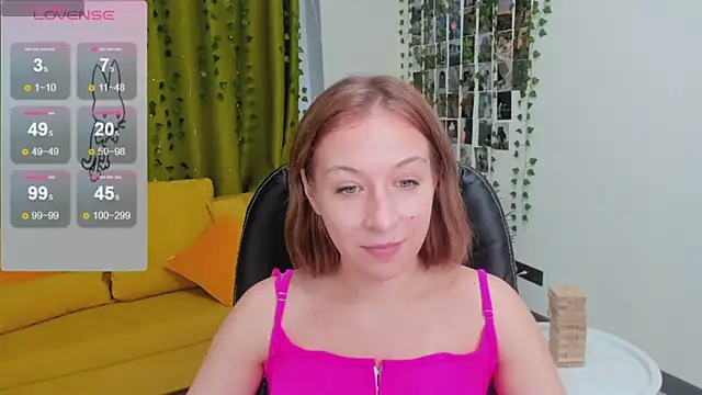 Snapshot of Emma_Garcias chatting on 9, 11, 2025 Emma Garcias online show from 9, 11, 2025