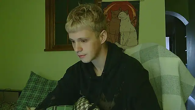 Snapshot of _Timmy_Boy_ chatting on 14, 10, 2025 Timmy Boy online show from 14, 10, 2025