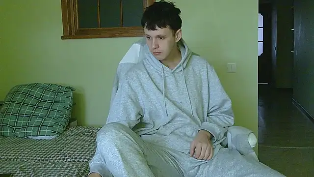 Snapshot of _Timmy_Boy_ chatting on 13, 11, 2025 Timmy Boy online show from 13, 11, 2025