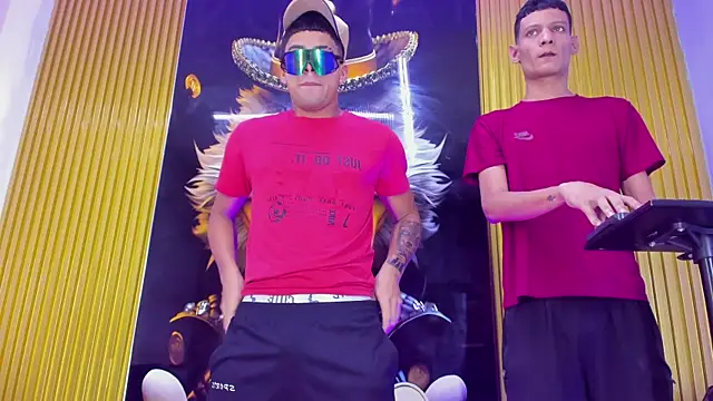 Play boys Hot2 online show from 14, 11, 2025