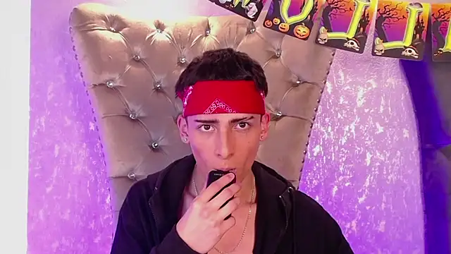 MateoMitchell online show from 19, 10, 2025