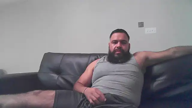BigJohnBear39 online show from 4, 10, 2025