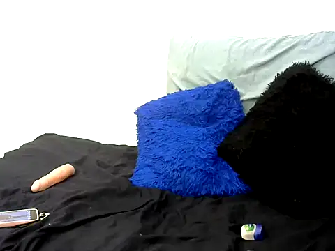 Snapshot of DarkLaddy chatting on 21, 10, 2025 DarkLaddy online show from 21, 10, 2025