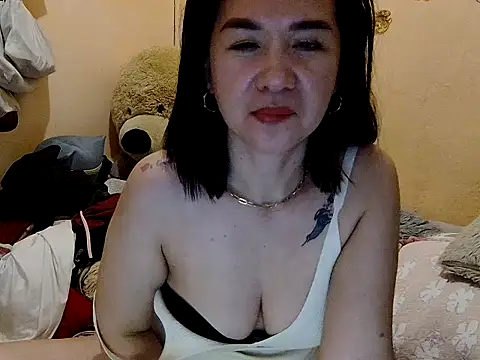 Snapshot of KissHott chatting on 19, 2, 2026 KissHott online show from 19, 2, 2026