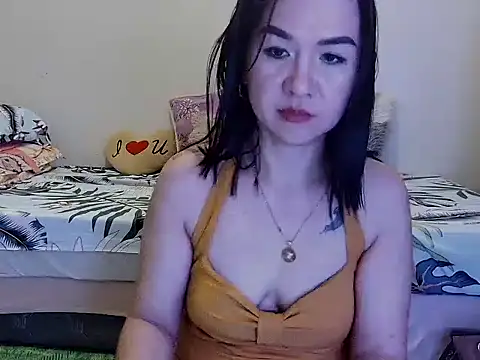 Snapshot of KissHott chatting on 19, 6, 2026 KissHott online show from 19, 6, 2026