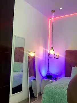 Snapshot of Rose_monroee chatting on 2, 11, 2025 Rose monroee online show from 2, 11, 2025