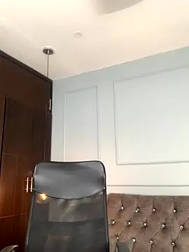 Snapshot of Rose_monroee chatting on 12, 11, 2025 Rose monroee online show from 12, 11, 2025