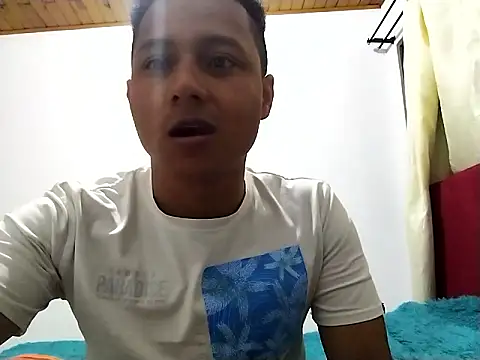 Snapshot of Capric9403 chatting on 4, 10, 2025 Capric9403 online show from 4, 10, 2025