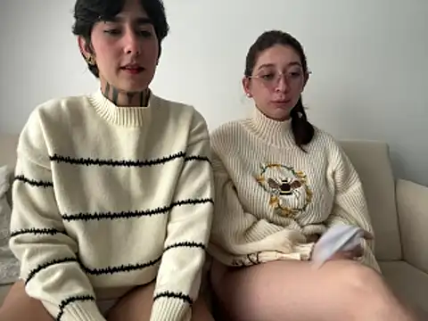 DaisyEmily online show from 12, 3, 2026