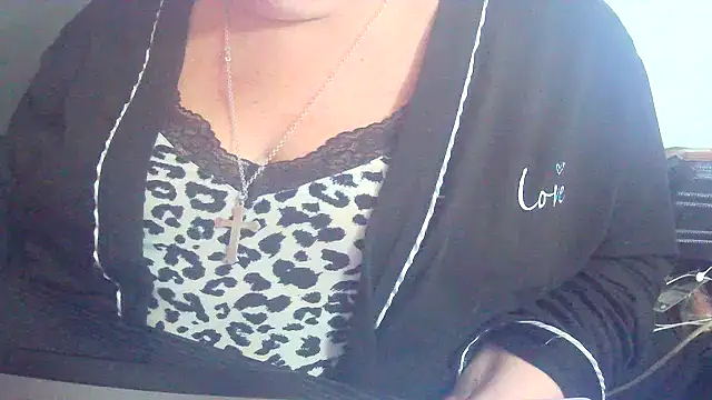 Playful MILF Demi online show from 10, 4, 2026
