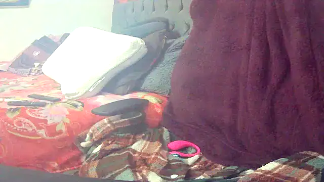 Playful MILF Demi online show from 3, 6, 2026
