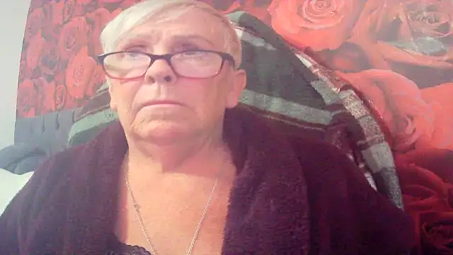 Playful MILF Demi online show from 8, 6, 2026