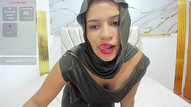 Snapshot of Yasmin_nazer chatting on 6, 10, 2025 Yasmin nazer online show from 6, 10, 2025