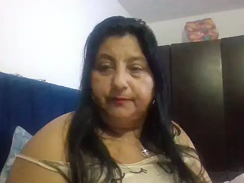 Snapshot of Karina_Betherlsen chatting on 9, 10, 2025 Karina Betherlsen online show from 9, 10, 2025
