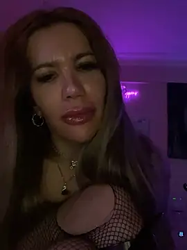 LyraEva online show from 4, 8, 2026