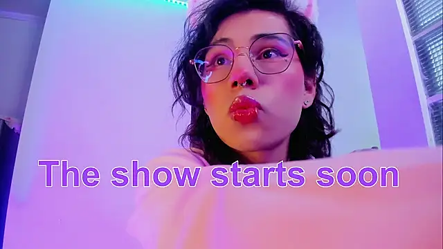 Sweet-SharoKitty online show from 11, 11, 2025