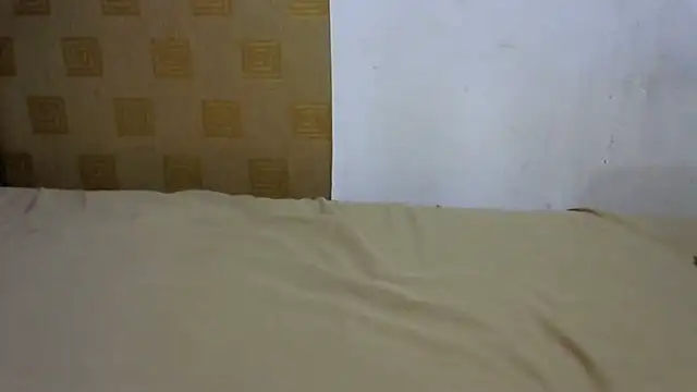 Snapshot of KinkyHalo chatting on 4, 10, 2025 KinkyHalo online show from 4, 10, 2025