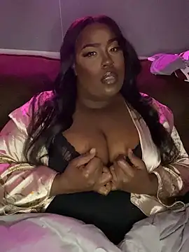 RoxxBlu online show from 4, 10, 2025