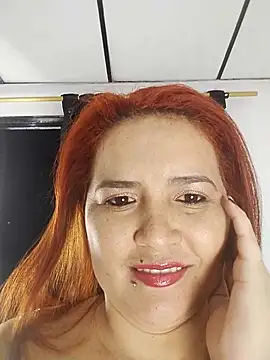 Snapshot of vauroraper chatting on 18, 10, 2025 vauroraper online show from 18, 10, 2025