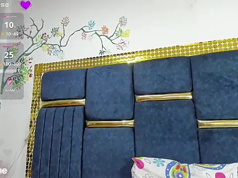 Snapshot of vauroraper chatting on 22, 10, 2025 vauroraper online show from 22, 10, 2025