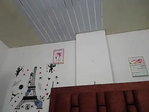 Snapshot of vauroraper chatting on 25, 10, 2025 vauroraper online show from 25, 10, 2025