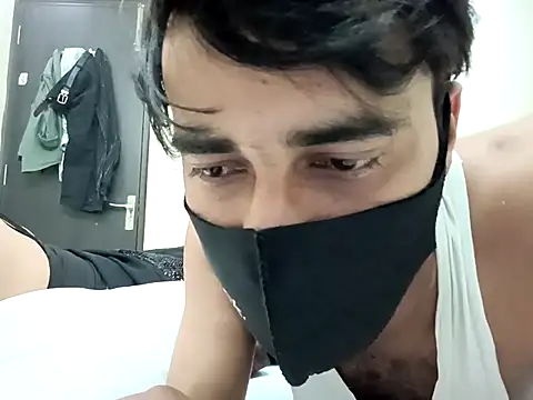 horny milf couple online show from 17, 10, 2025