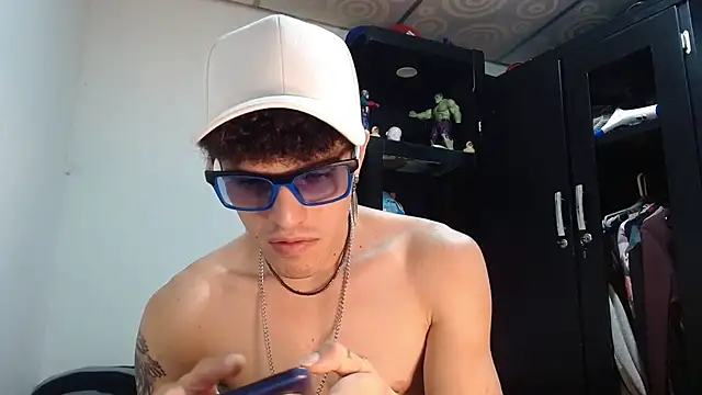 Snapshot of imsammytop chatting on 16, 10, 2025 imsammytop online show from 16, 10, 2025