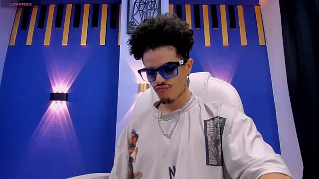 Snapshot of imsammytop chatting on 16, 11, 2025 imsammytop online show from 16, 11, 2025