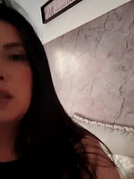 Nina-Velour online show from 6, 10, 2025