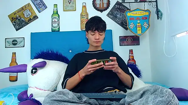 alex russo   online show from 23, 3, 2026