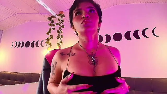 AAfrodithaa online show from 8, 1, 2026