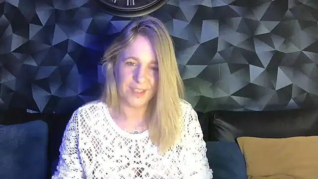 Snapshot of Delichieuse5 chatting on 30, 3, 2026 Delichieuse5 online show from 30, 3, 2026