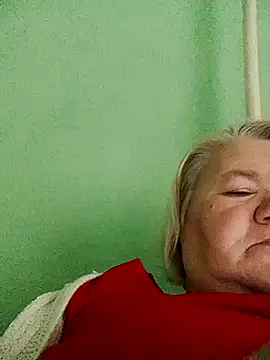 Snapshot of LusiyaGold5 chatting on 6, 11, 2025 LusiyaGold5 online show from 6, 11, 2025