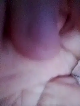 Snapshot of LusiyaGold5 chatting on 10, 11, 2025 LusiyaGold5 online show from 10, 11, 2025