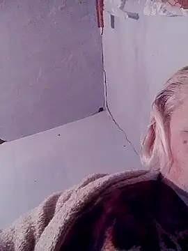 Snapshot of LusiyaGold5 chatting on 19, 11, 2025 LusiyaGold5 online show from 19, 11, 2025