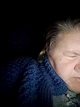 Snapshot of LusiyaGold5 chatting on 21, 11, 2025 LusiyaGold5 online show from 21, 11, 2025